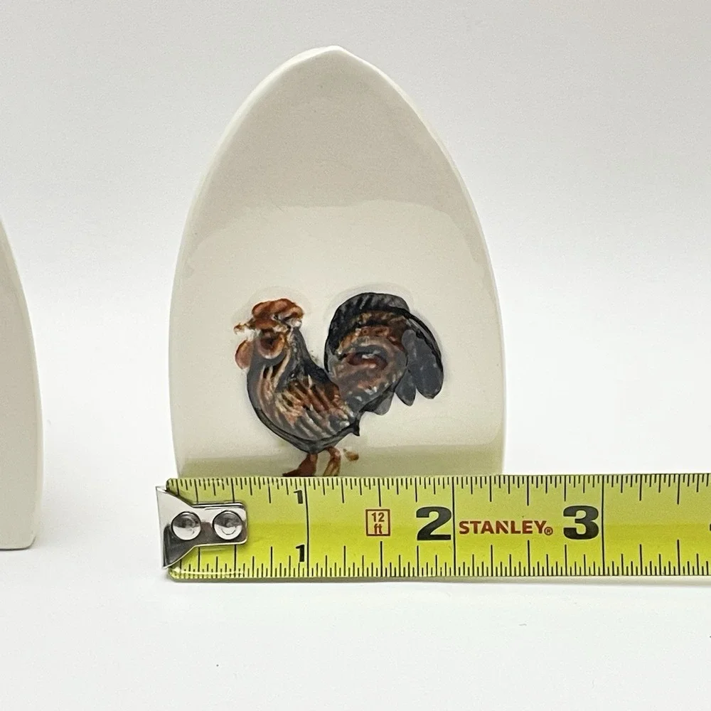 Artmark Farmhouse Roosters Chickens Iron Salt & Pepper Shakers Farmhouse Ceramic